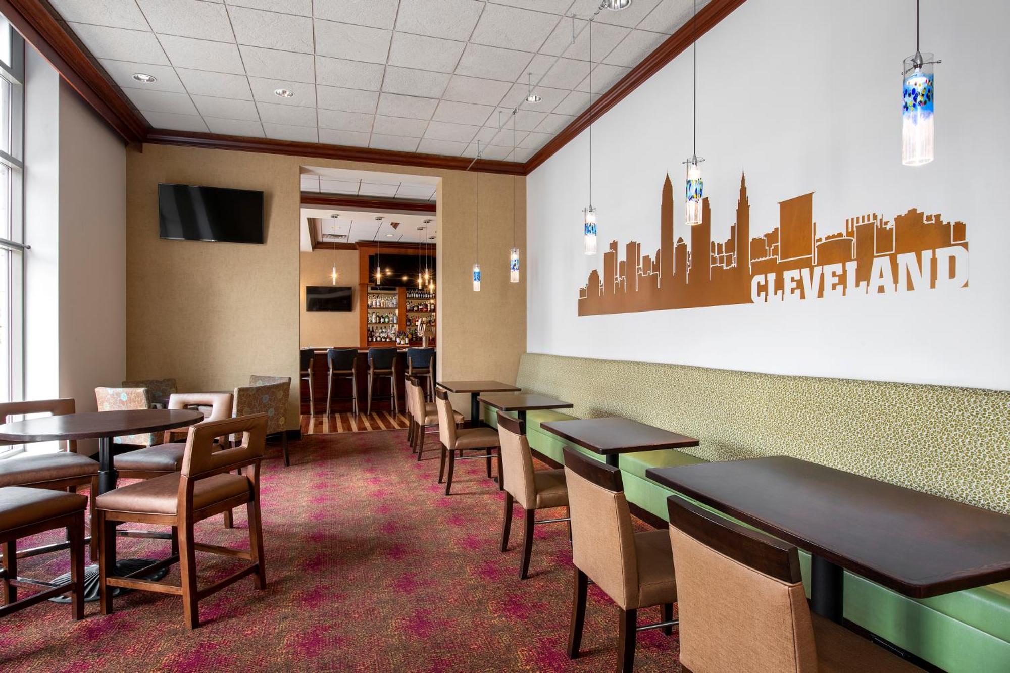 Hilton Garden Inn Cleveland Downtown Exterior photo