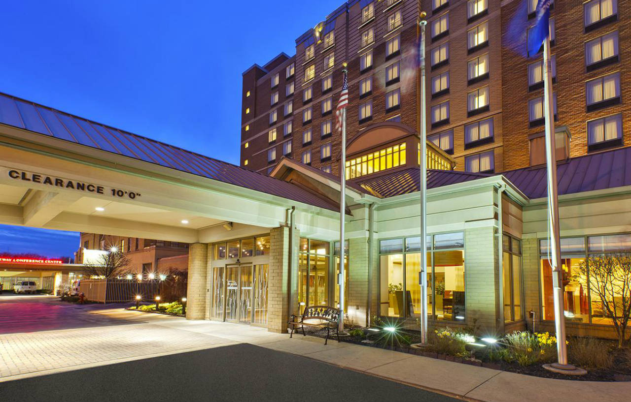 Hilton Garden Inn Cleveland Downtown Exterior photo